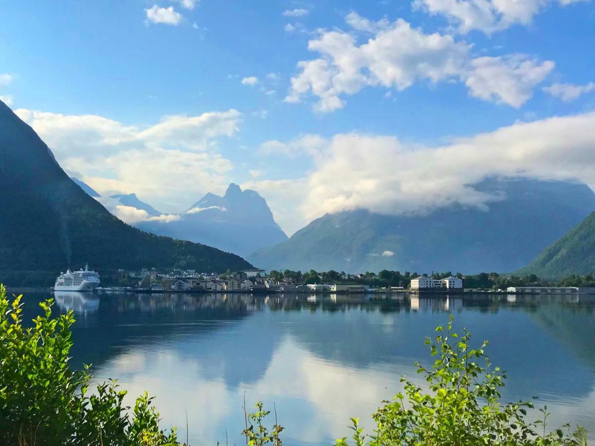Apartment Dreamvalley Isfjorden Экстерьер фото