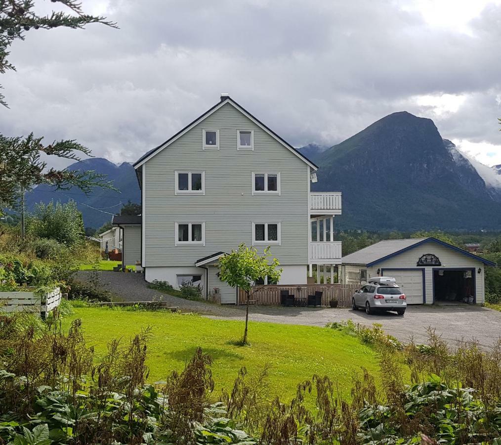 Apartment Dreamvalley Isfjorden Экстерьер фото