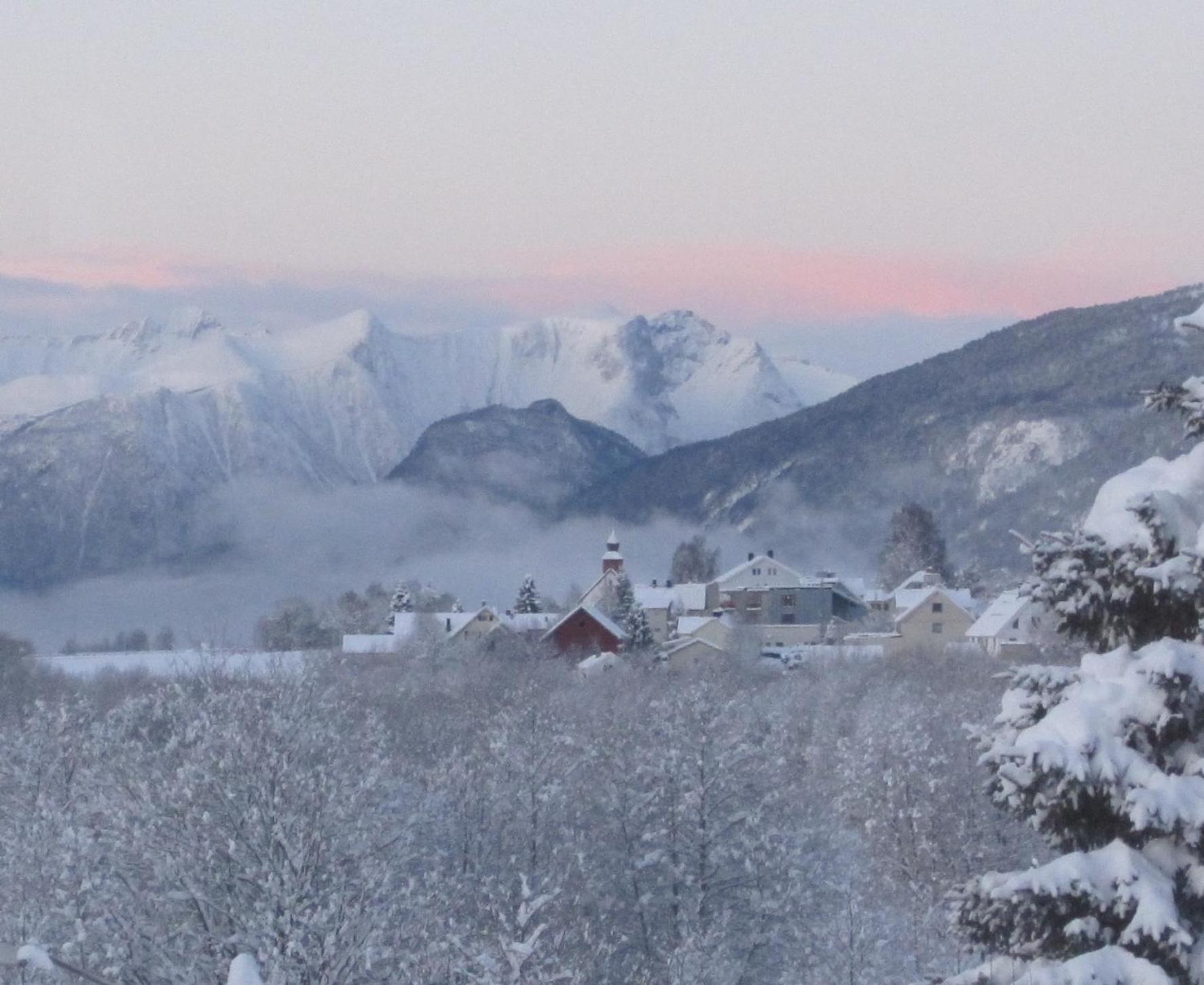 Apartment Dreamvalley Isfjorden Экстерьер фото